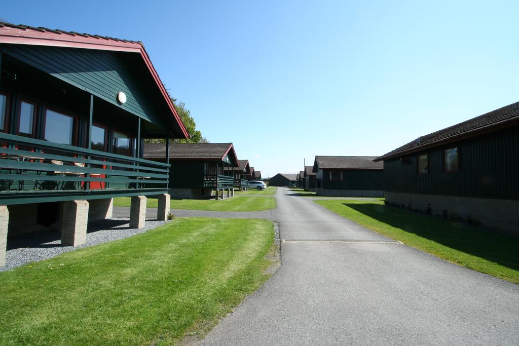 Logierait Pine Lodges Pitlochry Exterior foto